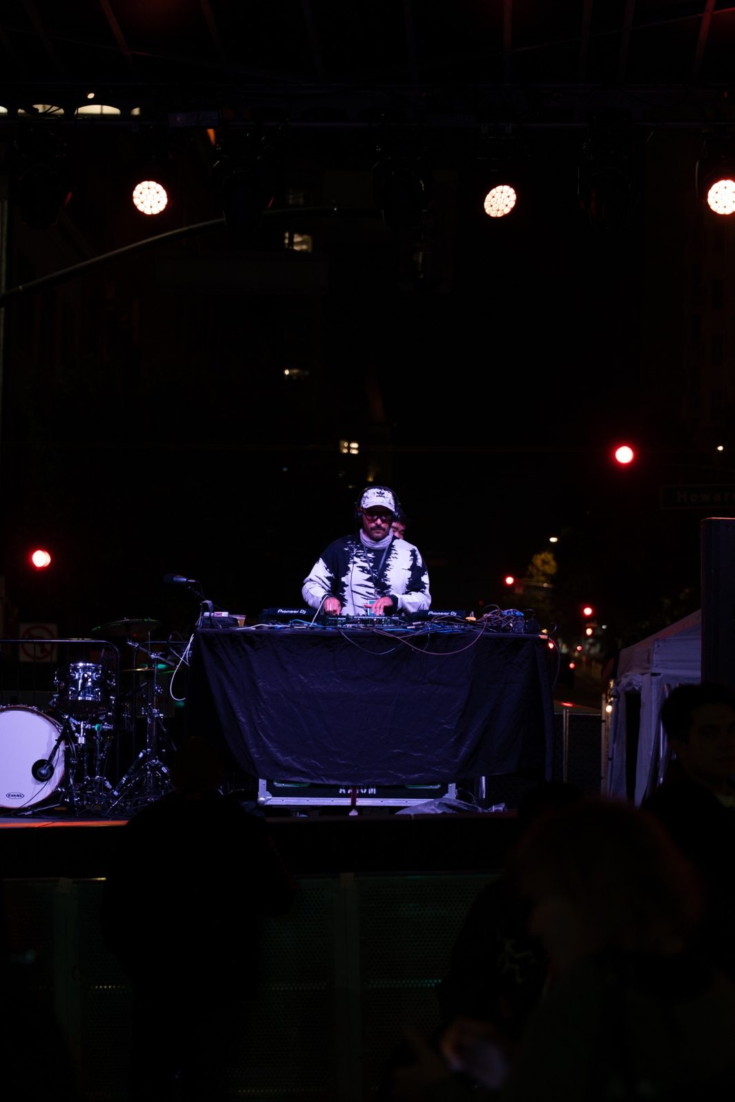 Martin Ignaccio performing